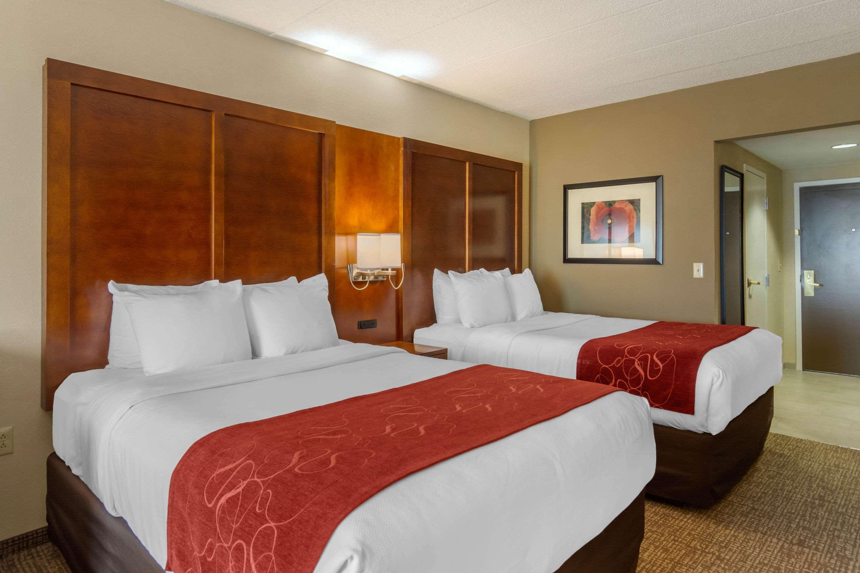 คอมฟอร์ต สวีท เซาท์พาร์ค Hotel โคโลเนียลไฮท์ส ภายนอก รูปภาพ