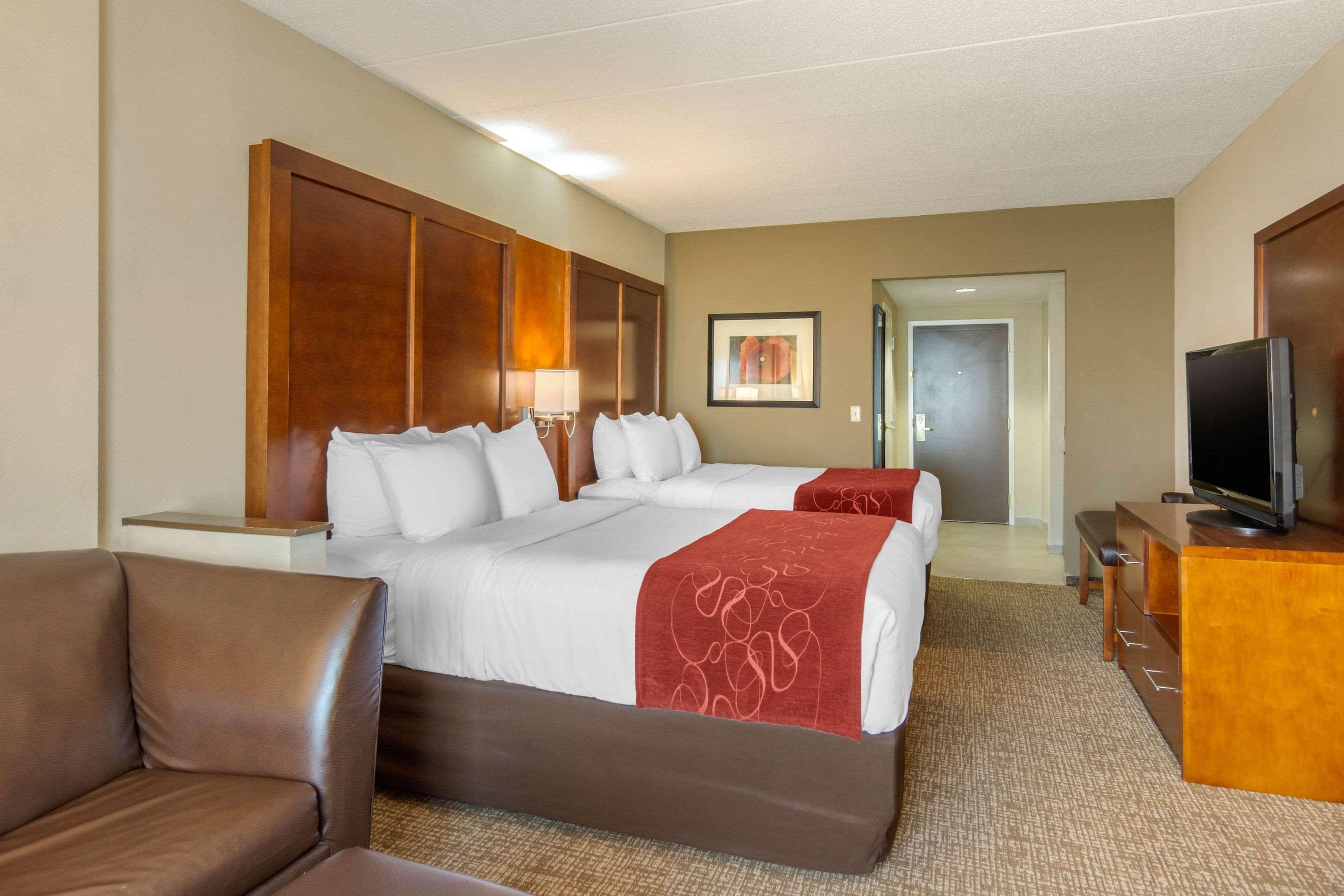 คอมฟอร์ต สวีท เซาท์พาร์ค Hotel โคโลเนียลไฮท์ส ภายนอก รูปภาพ