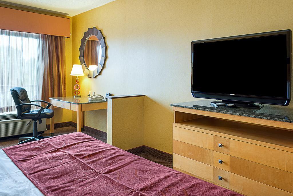 คอมฟอร์ต สวีท เซาท์พาร์ค Hotel โคโลเนียลไฮท์ส ภายนอก รูปภาพ