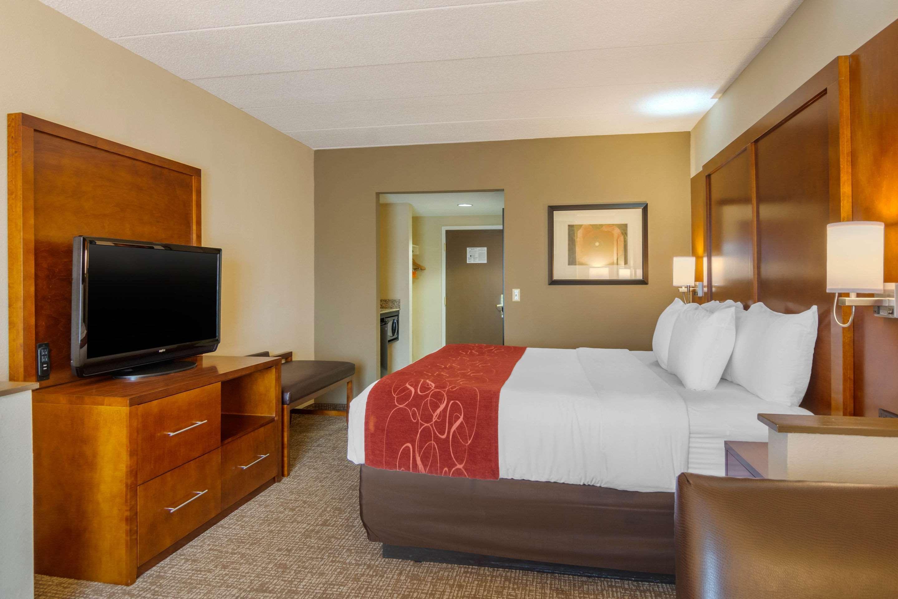 คอมฟอร์ต สวีท เซาท์พาร์ค Hotel โคโลเนียลไฮท์ส ภายนอก รูปภาพ