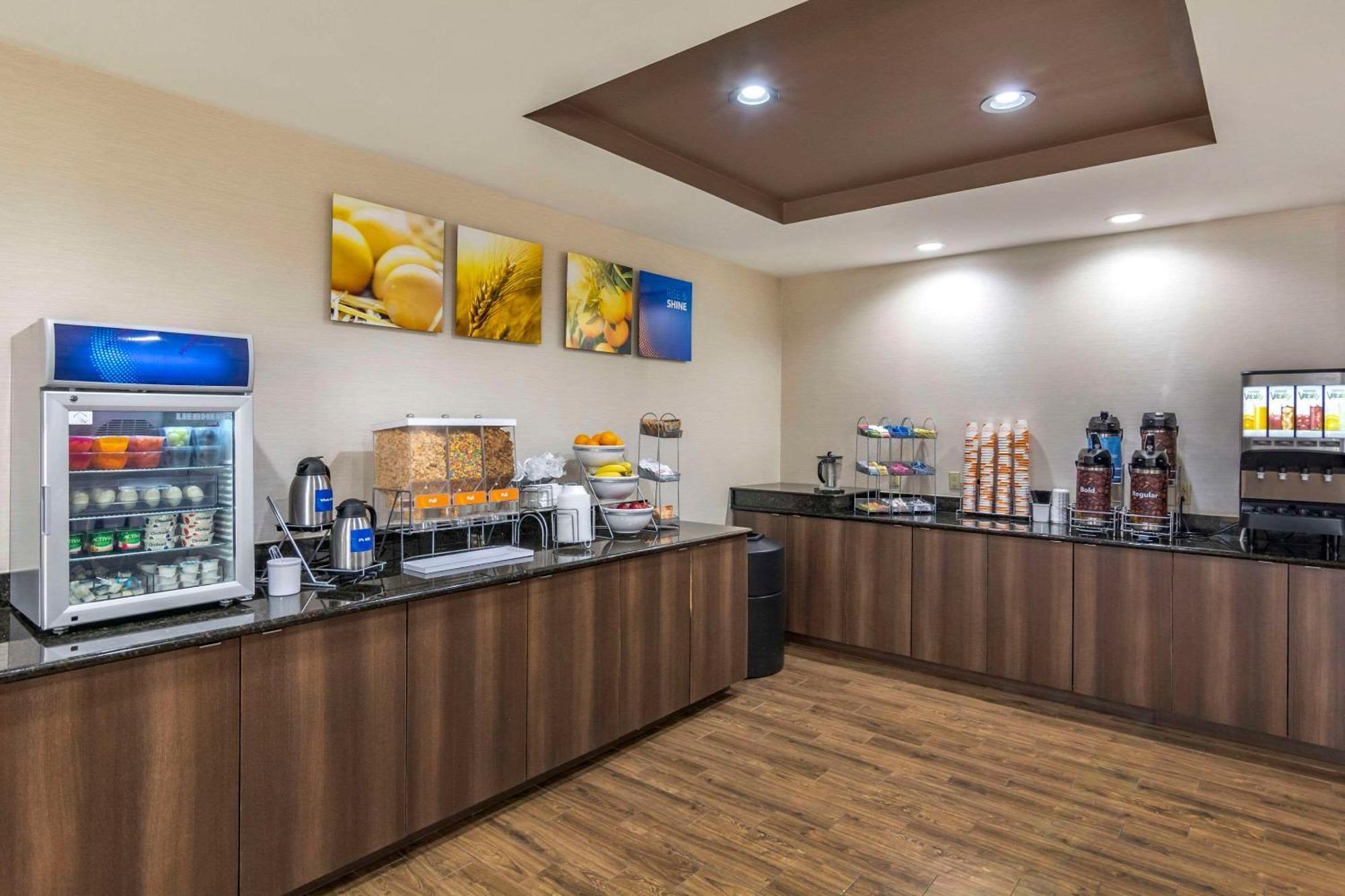 คอมฟอร์ต สวีท เซาท์พาร์ค Hotel โคโลเนียลไฮท์ส ภายนอก รูปภาพ